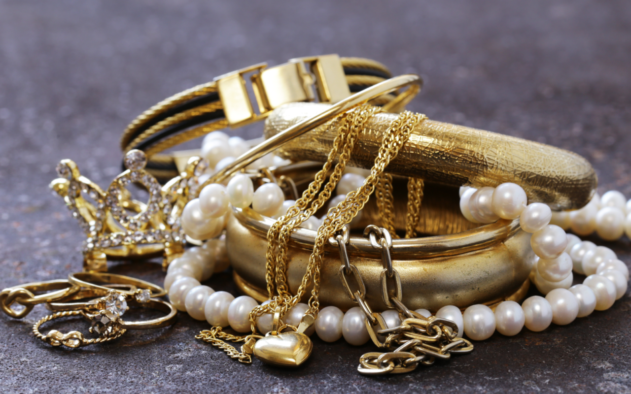 Relevância das Semijoias na Moda